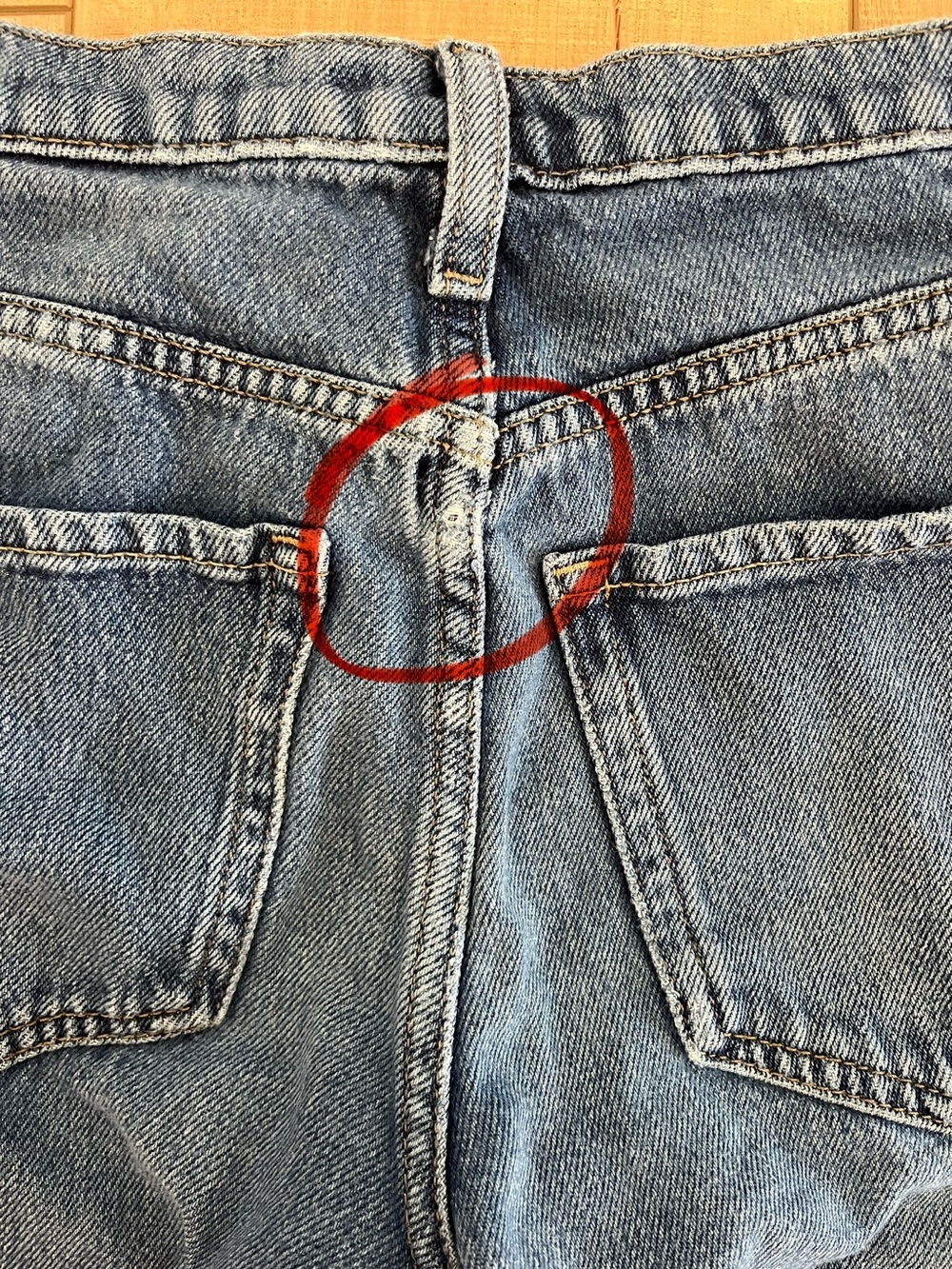 Banana Republic Medium Blue High-Rise Barrel Fit Jeans - Picture 4 of 4